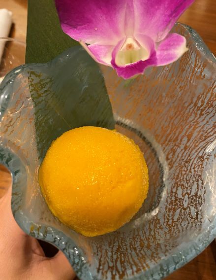 ハレクラニ沖縄ウィズアウトキーのマンゴーのシャーベット